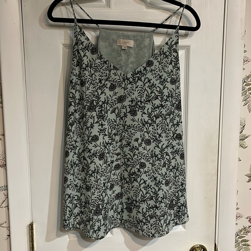 Loft Outlet Tank